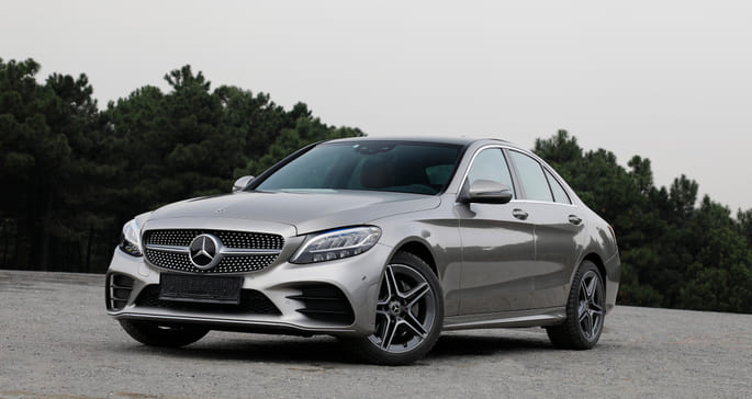 Mercedes C200 Mobil Executive Yang Tetap Stylish Di Segala Era