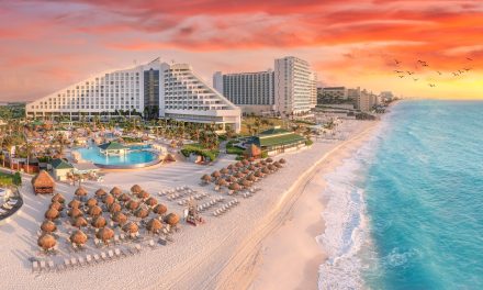 Cancún Kota Resort Yang Tak Pernah Sepi Pengunjung