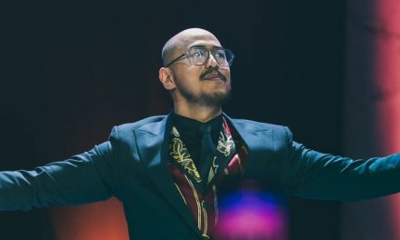 Pandji Pragiwaksono Komika Yang Suka Kritisi Politik Indonesia