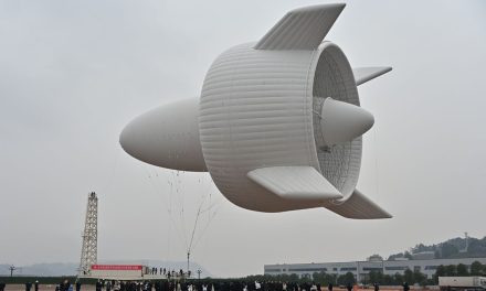 China Hasilkan Listrik dari Turbin Angin Raksasa di Udara