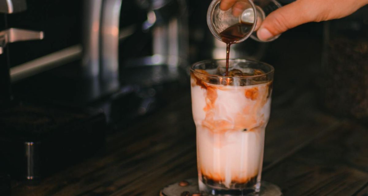 Kopi Susu Gula Aren, Minuman Kekinian Tak Lekang Waktu