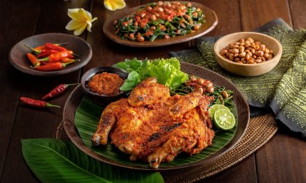 Hidangan Ayam Taliwang, Kuliner Khas Lombok Cita Rasa Pedas