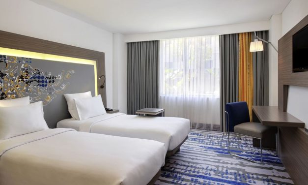 Hotel Dekat BIM, Menginap Dengan View Pantai Memesona!