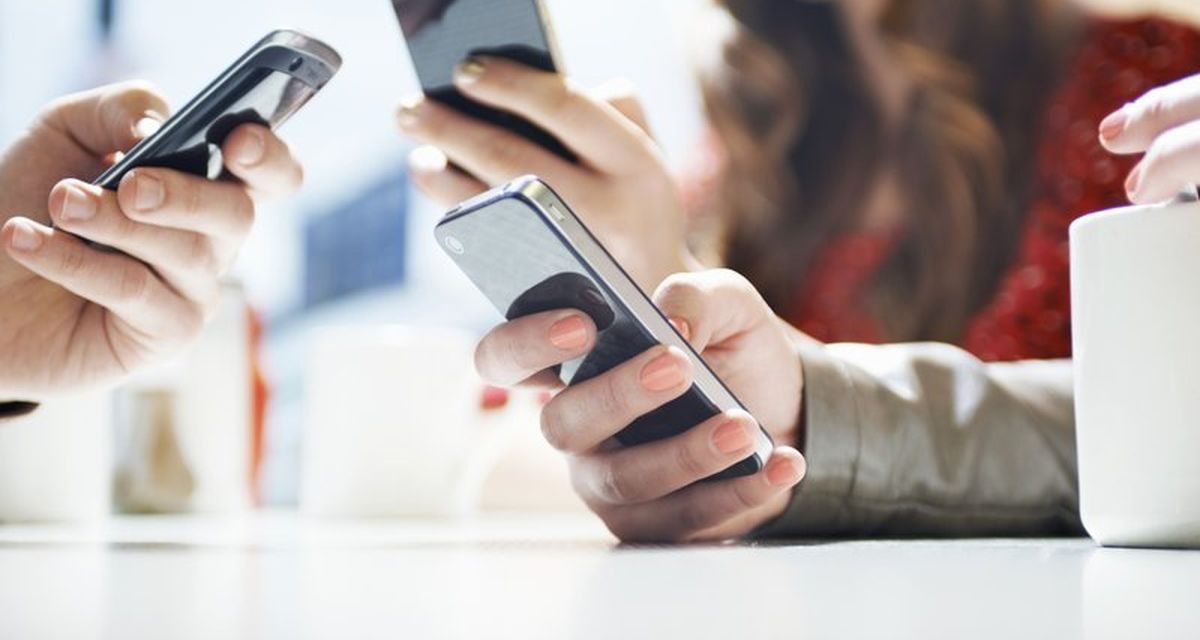 Operator Seluler Terpopuler Di Indonesia, Siapa Juaranya?