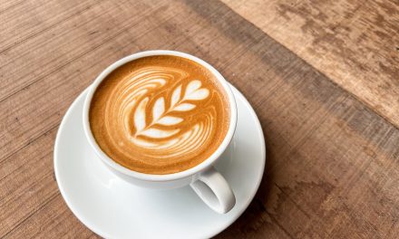 Caffè Latte Minuman Kopi Dengan Sentuhan Lembut