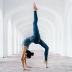 Latihan Keseimbangan Dalam Senam Lantai Dasar