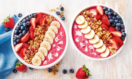 Smoothie Bowl Pilihan Populer Sebagai Sarapan Sehat